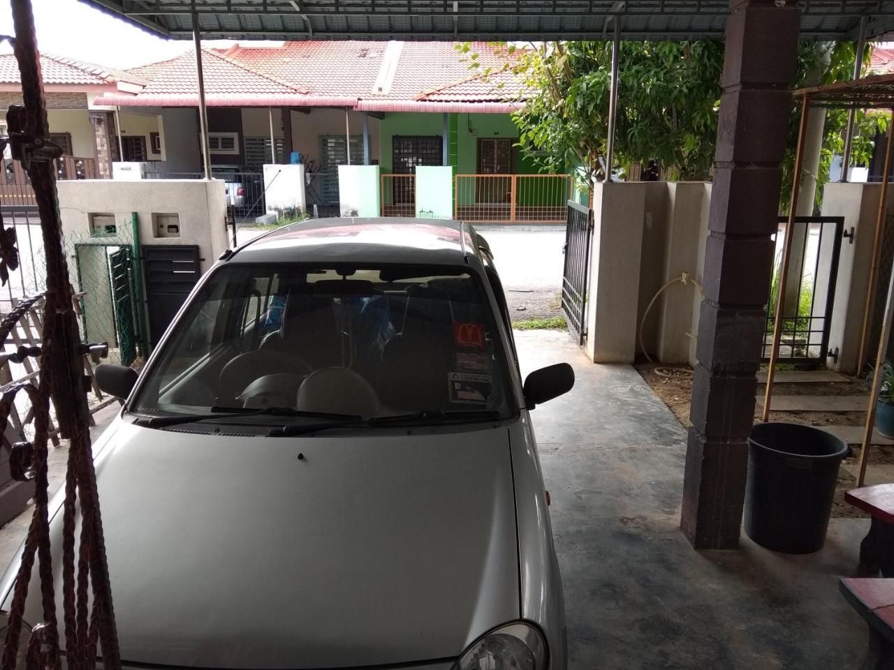 Homestay Amsyarah Seri Iskandar Exterior photo
